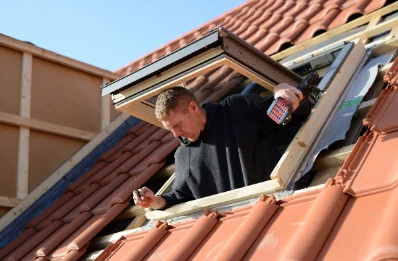 Pose de fenêtres de toit Velux à Bionville